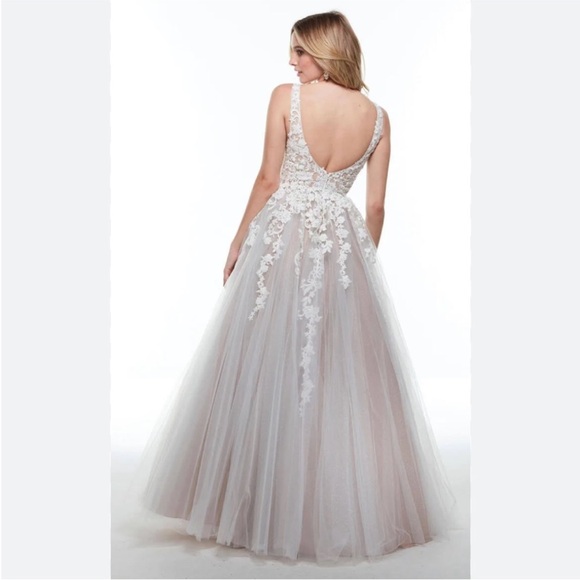 NEW ALYCE PARIS SZ 14 WHITE ILLUSION SLEEVELESS BEADED TULLE FORMAL BALLGOWN - Picture 15 of 16